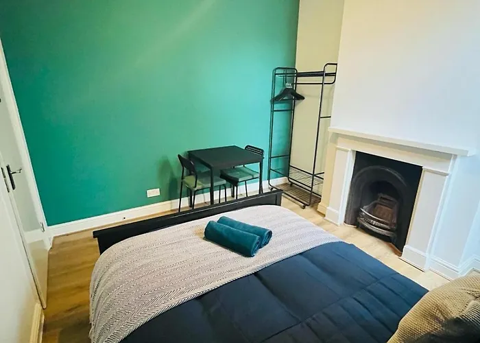 Guest Rooms 15 Minutes To Central London